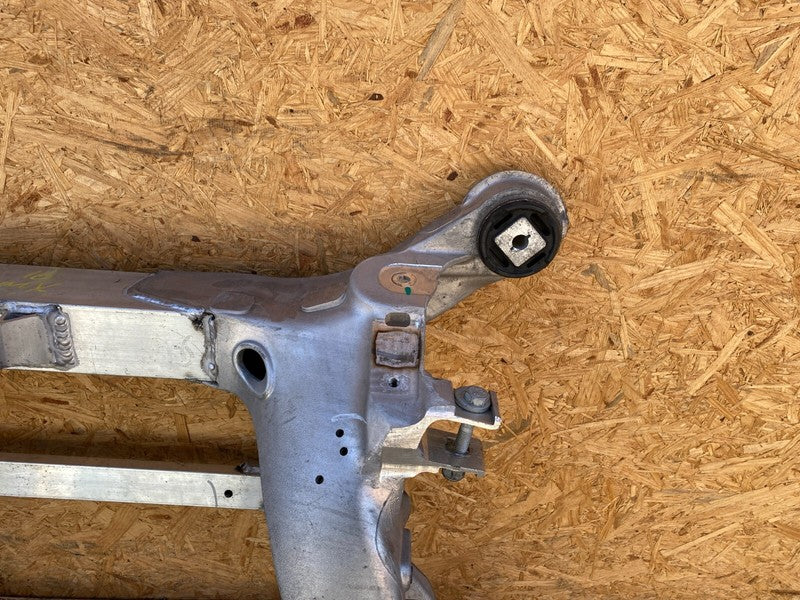 104880200A ⭕ 2016-2020 Tesla Model X Rear Subframe Cradle Crossmember Carrier 1048802-00-A