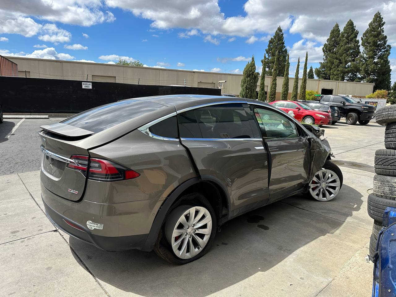 2016 Tesla Model X P90D for parts