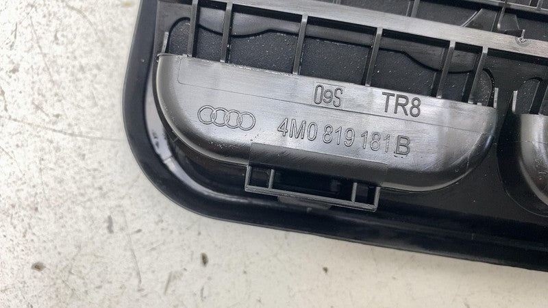 4M0819181B 19-23 E-Tron Rear Left or Right Quarter Panel Pressure Air Vent Grille 4M0819181