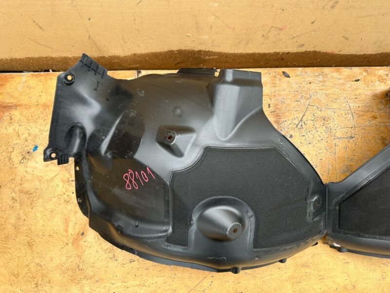 149261400C ⭕20-23 Model Y Front Right Wheel Arch Fender Liner Splash Shield RH 1492614-00-C