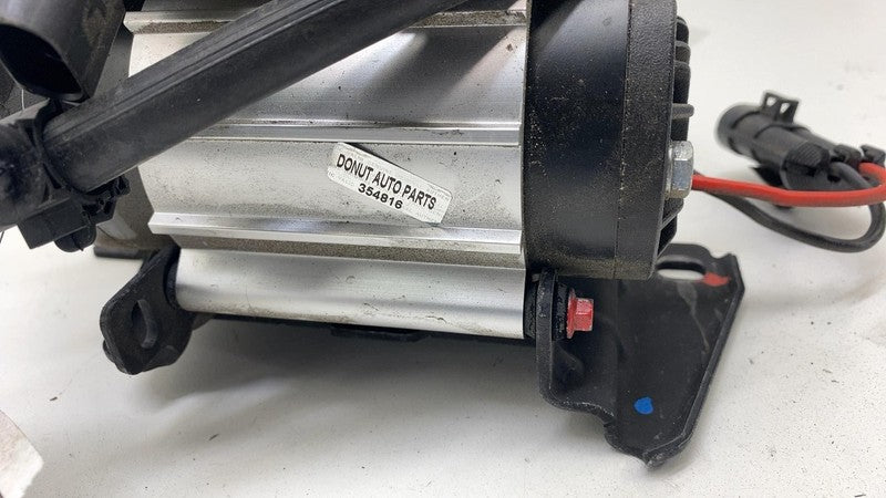 ⭕ 22-24 Rivian R1T R1S Rear Air Ride Suspension Compressor Pump PT0005