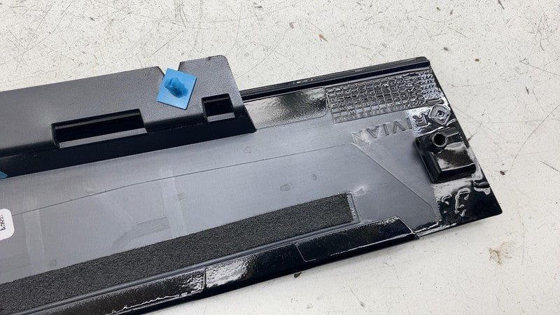 PT00012118-J ⭕ 2022-2025 Rivian R1S Front Right Side Door Moulding Trim Panel PT00012118-J