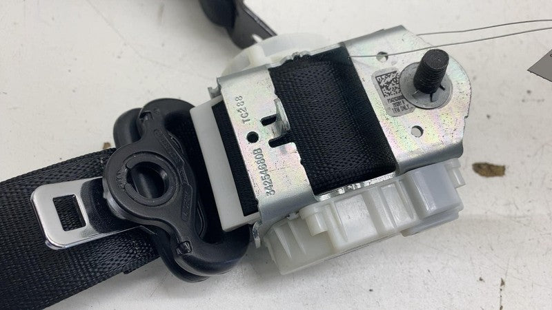 ⭕18-21 Lincoln Navigator Rear 2nd Row Left Seat Belt & Retractor JL1B-