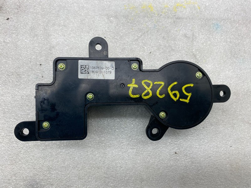 ⭕ 17-20 Tesla Model X Front Right Seat Recline Panel Control Switch 10
