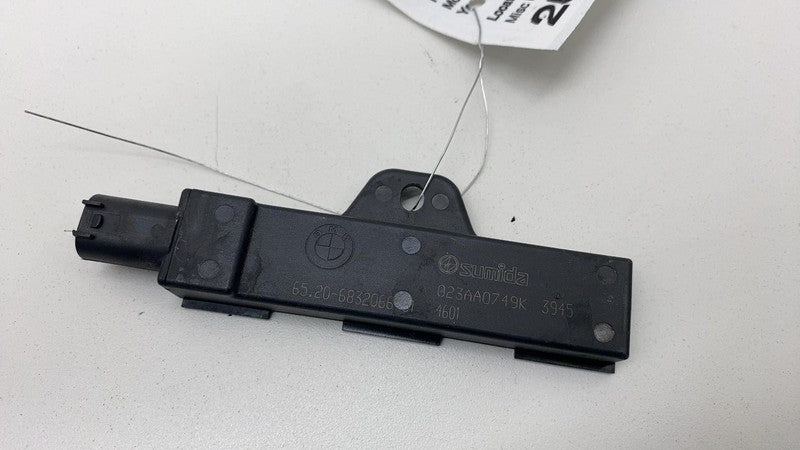 6832066-01 2021 BMW 530e G30 Smart Keyless Access Entry Antenna Sensor Control Module OEM