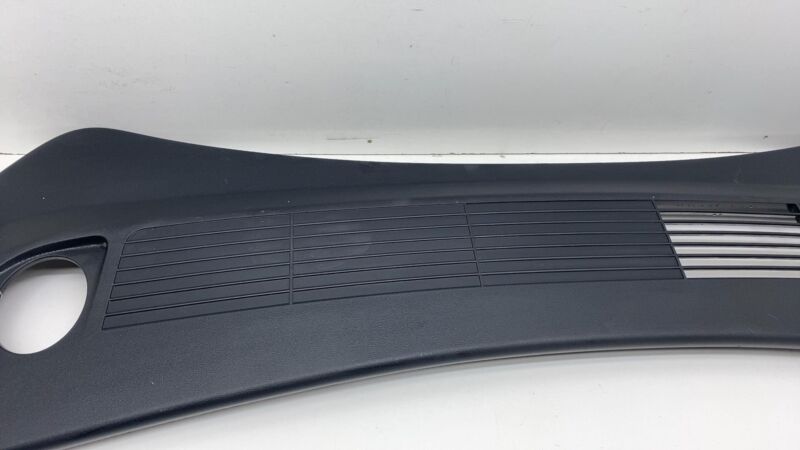 108167500E 2017-2023 Tesla Model 3 M3 Windshield Cowl Panel Rear Apron Grille Cover Molding