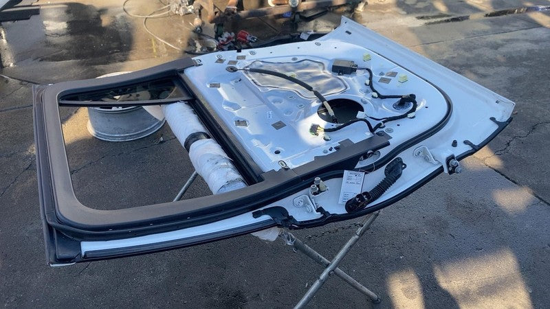 ⭕ 2018-2021 Lincoln Navigator Rear Passenger Side Door Shell Panel Whi