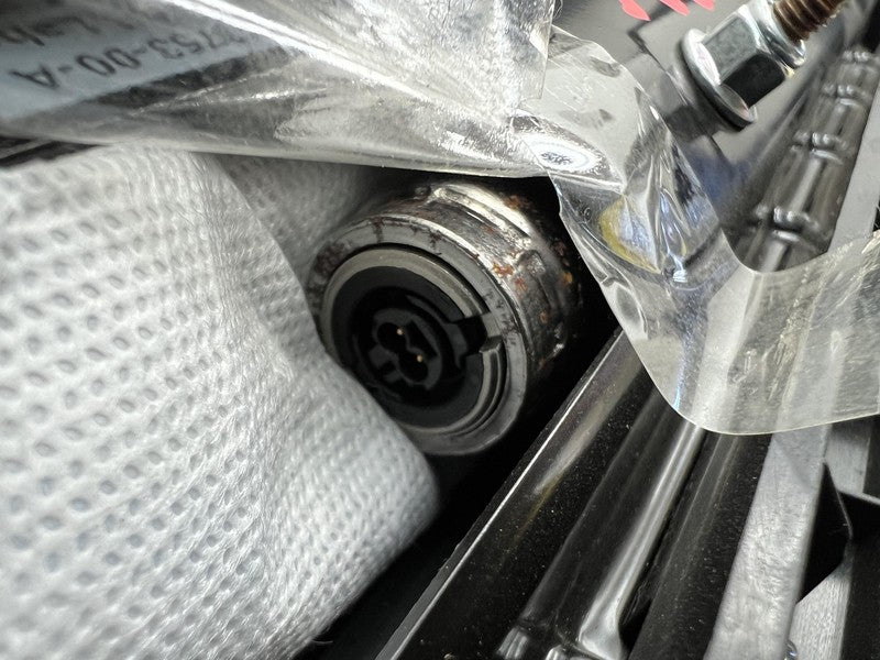 ⭕ 17-23 Tesla Model Y 3 Right Knee Airbag Passenger Safety Module 1077