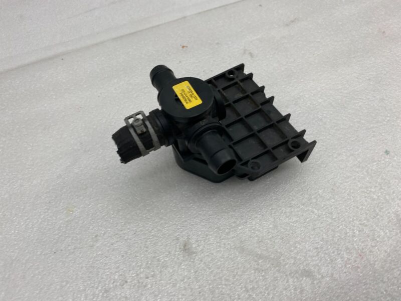 2016-2020 Tesla Model X 3-Way Coolant Valve Motor Actuator System 1064225-00-E