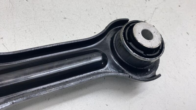 68579813AA 2017-2024 Chrysler Pacifica Rear Right Suspension Control Arm Toe Link Assy FWD