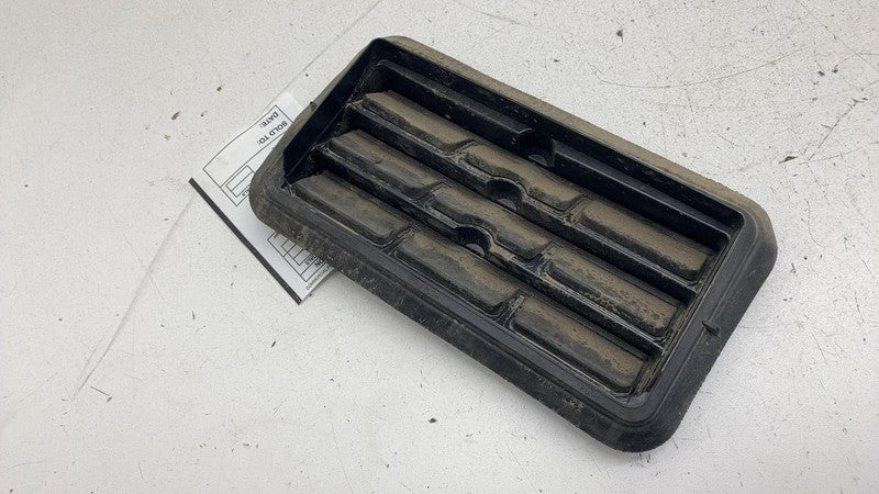 ⭕ 2017-2024 Chrysler Pacifica Rear Side Quarter Air Vent Grille Right 