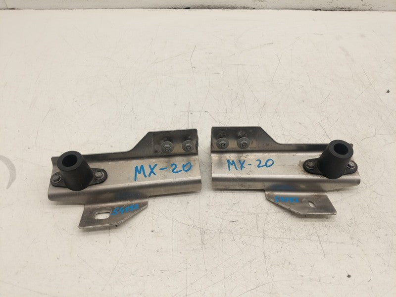 ⭕16-20 Model X Front Left & Right Bumper Ankle Catcher 1061424-00-C/10