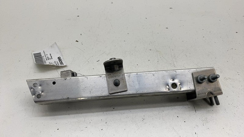 ⭕ 2018 BMW i3 I01 Front Passenger Upper Radiator Support Bracket Right