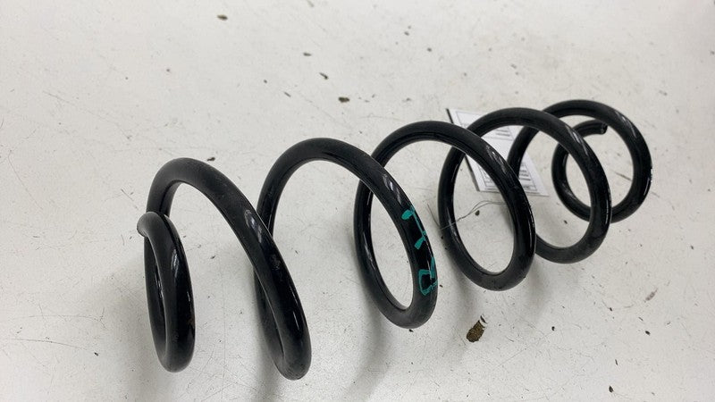 ⭕ 2023 2024 2025 Toyota Prius Rear Passenger Side Suspension Coil Spri