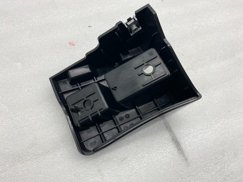 149403900E ⭕2020-2023 Model Y Passenger Side Taillight Tail Lamp Bracket Right 1494039-00-E