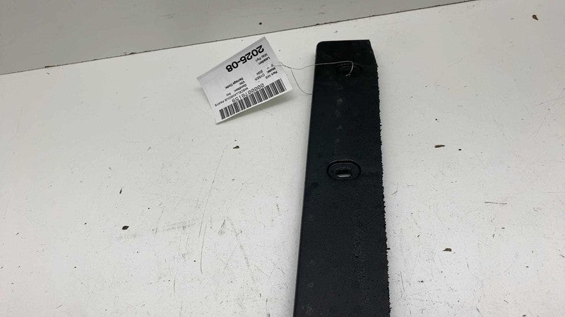 1684649-00-B ⭕24-25 Tesla Cybertruck Rear Right Bumper Bracket Foam Piece Center 1684649-00-B