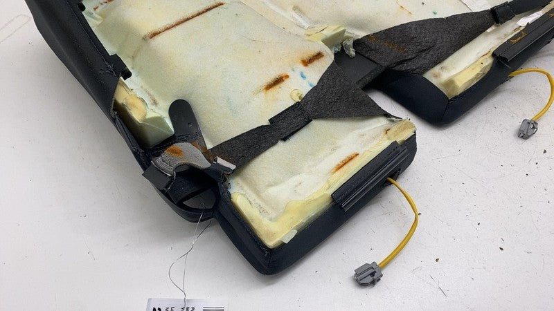 PT00779763D ⭕2025 Rivian R1S Rear Driver Side 2nd Row Lower Seat Cushion Black Left Assembly