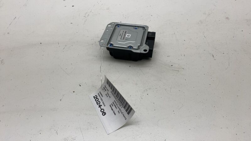 109575700C 17-23 Model 3 Safety Restraint Computer Control Module (Crash Data) 1095757-00-C