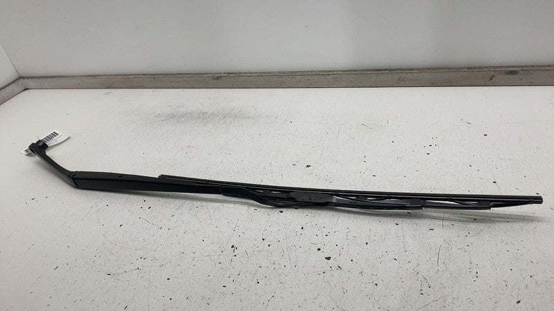 2022 2022 2024 Kia EV6 Front Passenger Side Windshield Wiper Arm & Blade Right