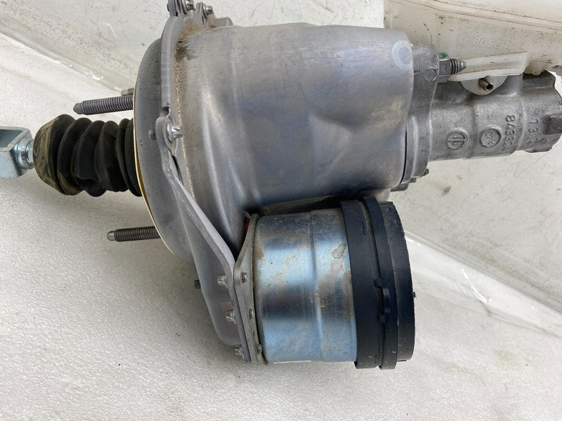 104467199F ⭕ 17-23 Tesla Model 3 Power Brake Booster Master Cylinder Reservoir 1044671-99-F