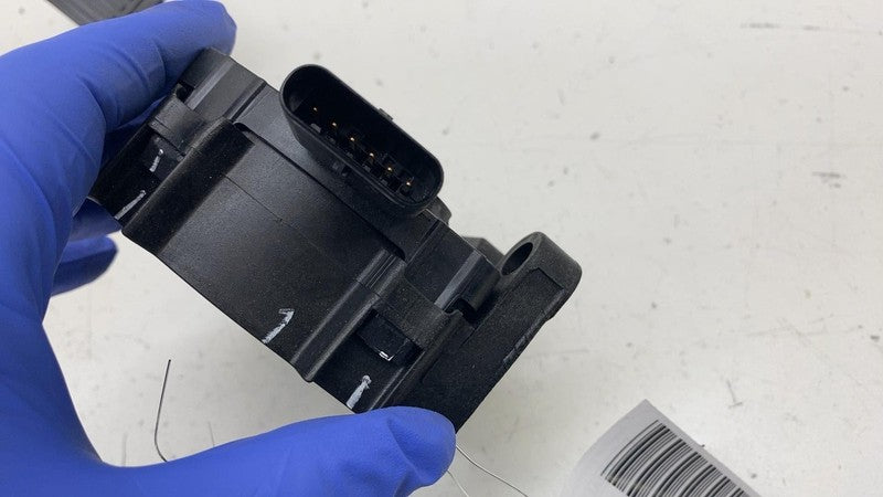 C2330-134801 ⭕ 2017-2023 Tesla Model 3 M3 Front Accelerator Gas Pedal Throttle Sensor Pad OEM