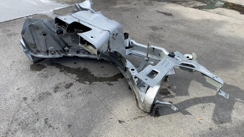 2011-2014 Porsche Cayenne Front Driver Side Structural Apron Cutout Left LH