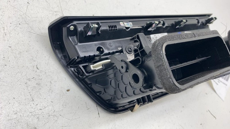 ⭕2014-2021 BMW i3 Hybrid Radio & A/C Climate Control Switch Panel OEM 