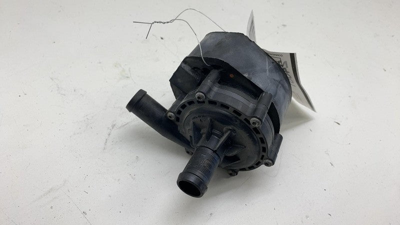 ⭕ 2016-2020 Tesla Model X Additional Auxiliary Water Pump Assembly 105
