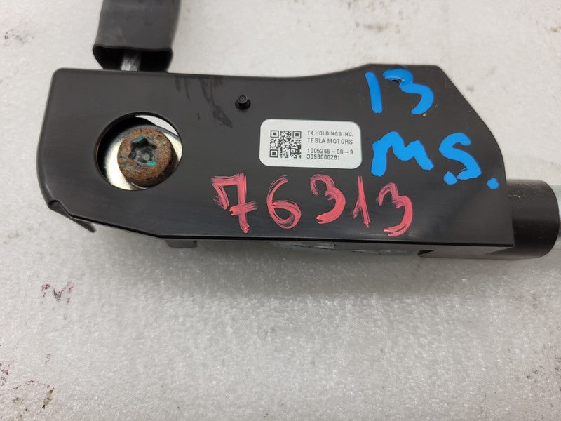 100526500B ⭕ 12-15 Model S Front Right Seat Belt Outboard Lap Pre-Tensioner 1005265-00-B