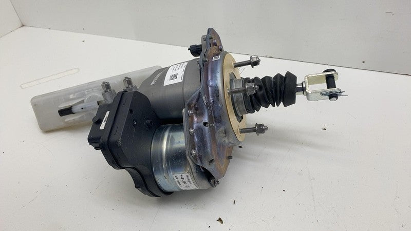 ⭕ 2017-2023 Model 3 Power Brake Booster Master Cylinder & Reservoir 10