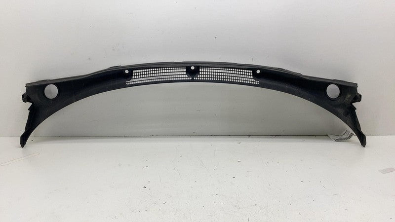 51717302234 ⭕ 2014-2021 BMW i3 I01 Front Windshield Cowl Grille Vent Panel Cover 51717302234