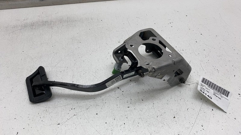 ⭕ 2017-2020 Maserati Levante Front Brake Foot Stop Pedal w/ Bracket 06