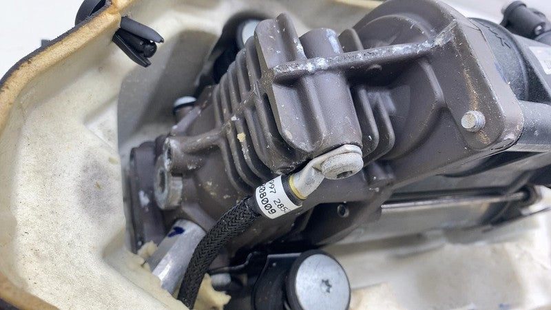 PT00003024L ⭕ 22-24 Rivian R1T R1S Air Suspension Compressor Pump Unit w/ Valve PT00003024-L