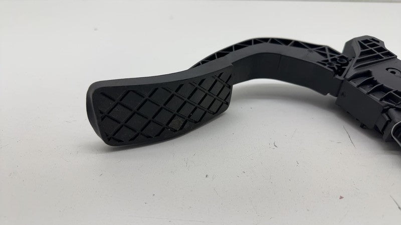 8W1 723 523 ⭕ 2018-2024 Porsche Cayenne Gas Throttle Accelerator Pedal Assembly 8W1723523