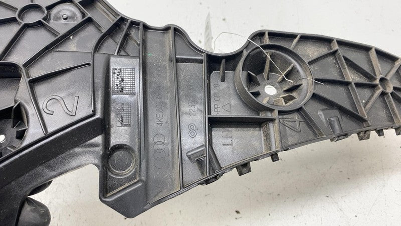 4KE807453 ⭕ 2019-2023 Audi e-Tron Rear Bumper Guide Mount Bracket Support Left 4KE807453
