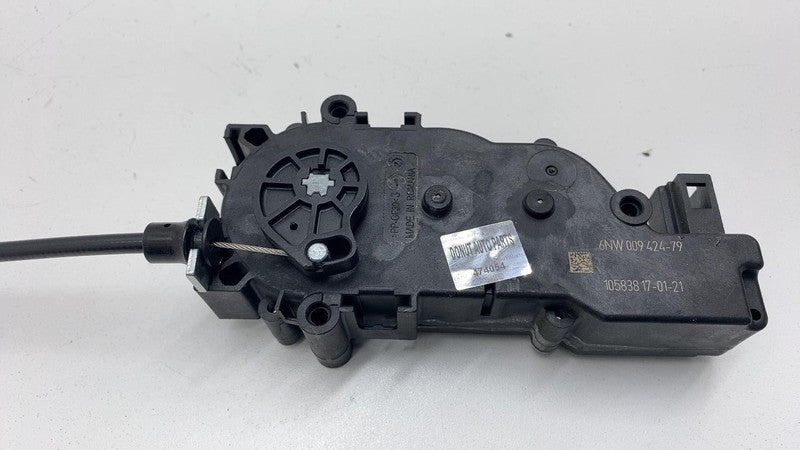 100818600B 12-20 Tesla Model S MS Liftgate Trunk Lid Cinch Lock Latch Actuator 1008186-00-B