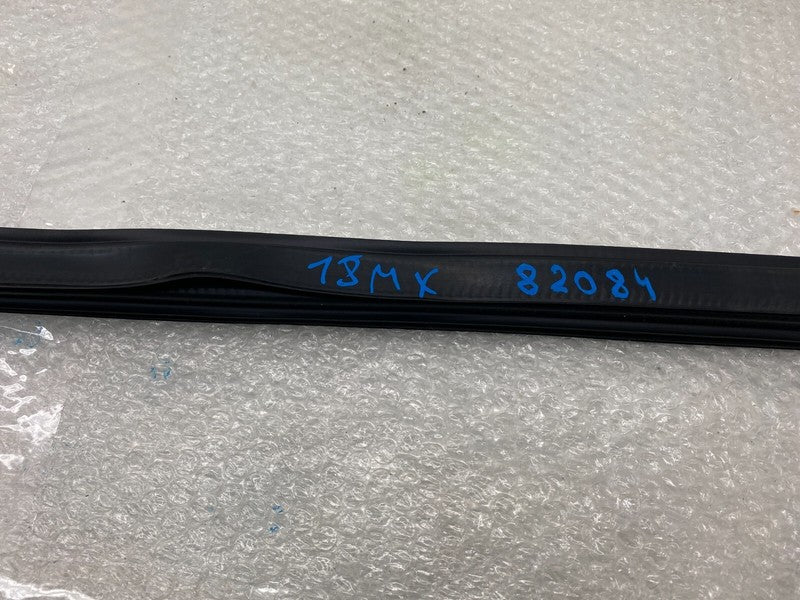 1032179 00 C ⭕ 16-23 Model X Rear Driver Door Window Inner Belt Rubber Seal Left 1032179-00-C