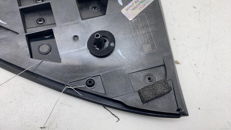 1715105-00-B ⭕24-25 Tesla Model 3 Right Door Cover Charge Port Reflector Trim RH 1715105-00-B