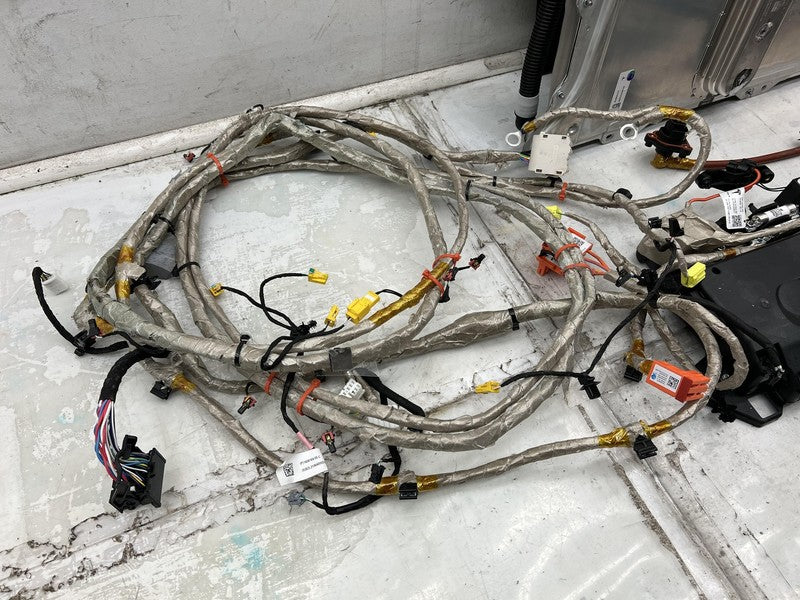 ⭕ 21 Tesla Model S Plaid Battery Power Conversion Charger Penthouse 11