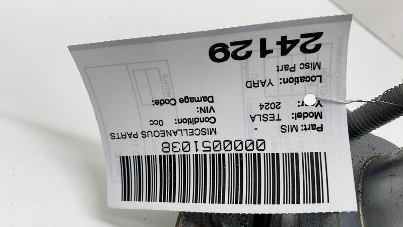 125017100D 2024 Tesla Cybertruck Front or Rear Driven Hub Assy 6x139.7mm PCD - 180mm FLANGE