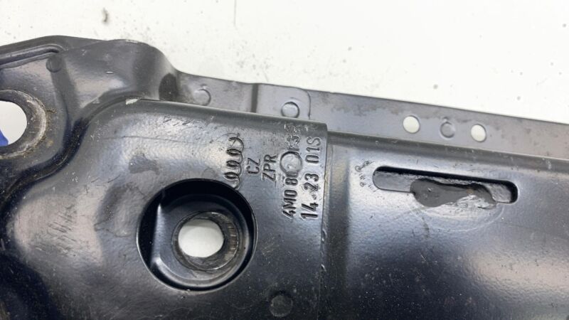 4M0 801 387 F ⭕ 2019-2024 Cayenne Rear Floor Pan Reinforcement Brace Plate Bracket 4M0801387F