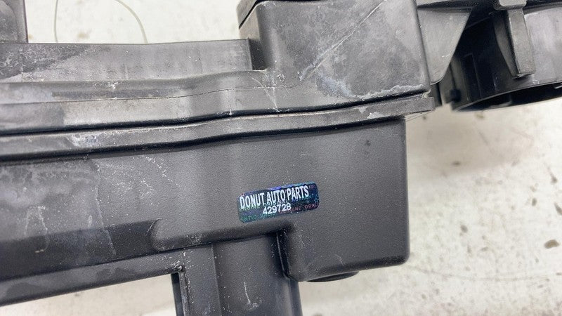 2019 BMW 530e G30 2.0L Battery Voltage Jump Start Terminal Junction Bo