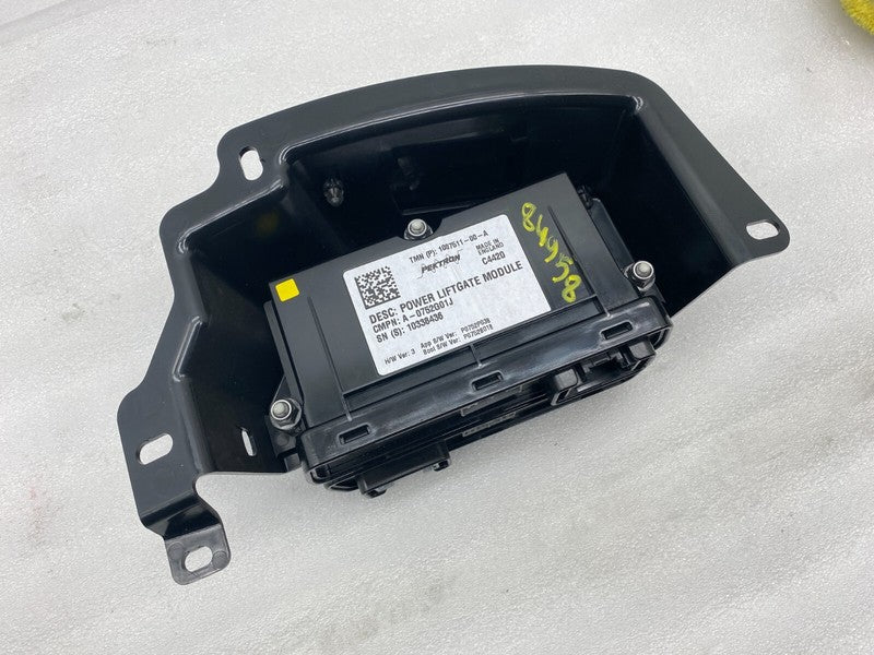 100751100A ⭕ 2016-2020 Model S Power Liftgate + ECU Park Assist + Brake Module 1007511-00-A