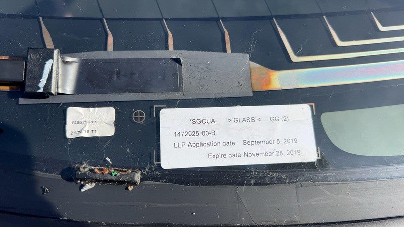 ⭕ 17-20 Model 3 M3 Rear Trunk Panoramic Backlite Glass Back Section 14