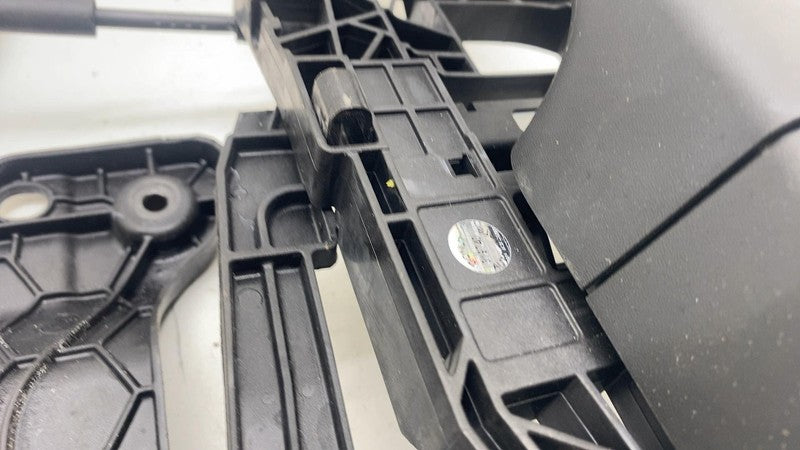 68569671AA ⭕ 2019-2025 Ram 1500 Rear Left Exterior Door Handle Outer w/ Actuator LH White