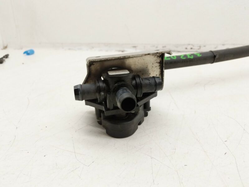 6007370 00 B 2012-2020 Tesla Model S MS 4-Way Coolant Pump Valve Actuator with Pipe & Bracket