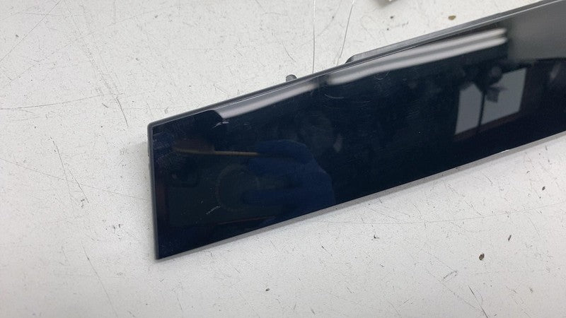 ⭕ 23-24 Volkswagen ID.4 Front Right Exterior B-Pillar Trim Molding OEM