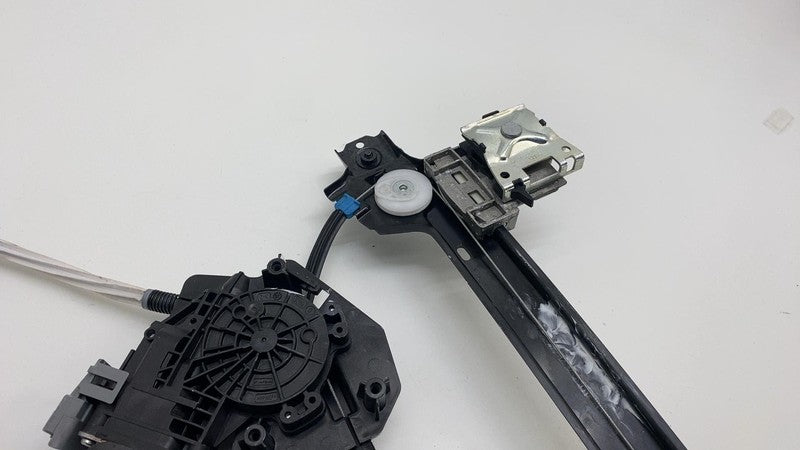 102882100F 2016-2020 Tesla Model X Rear Passenger Side Door Window Regulator & Motor Right
