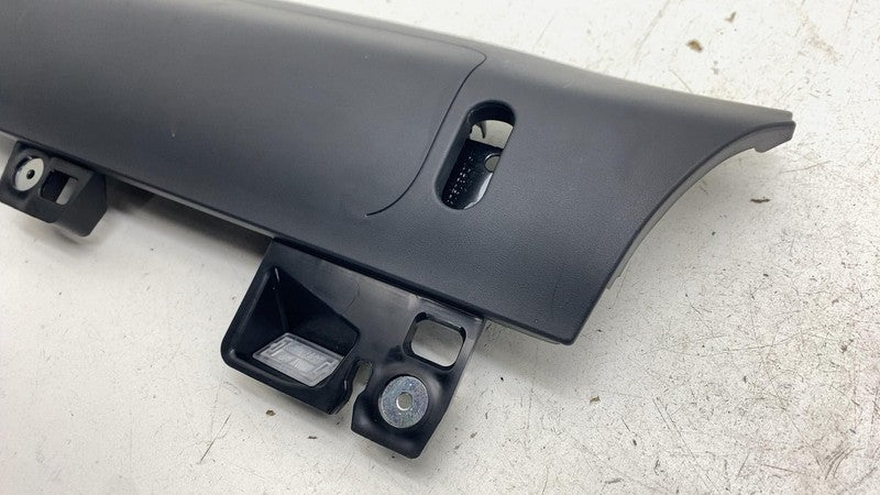 ⭕ 2025-2026 Model Y Juniper Right Lower Knee Safety Airbag Module 1077