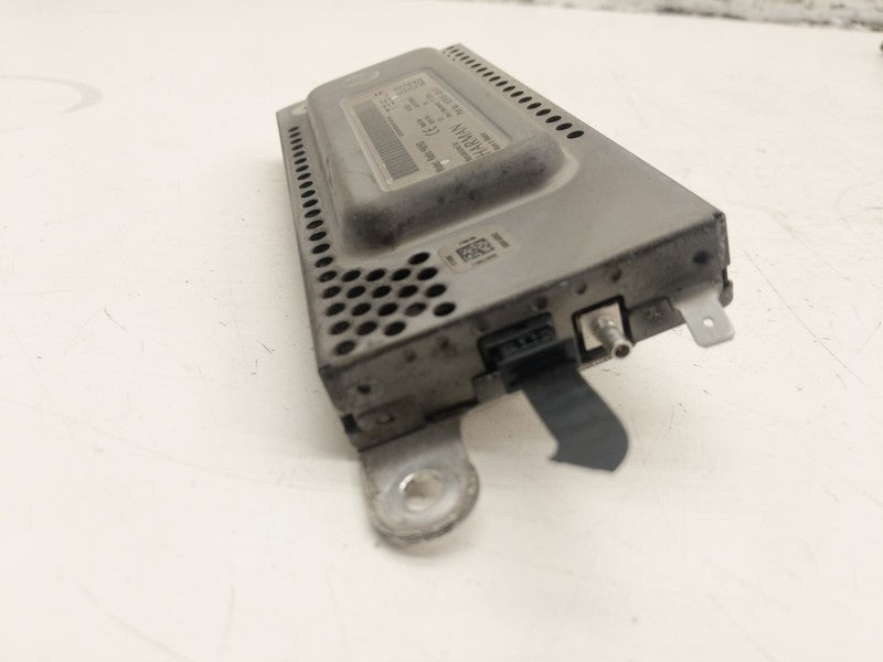 ⭕ 17-20 Model 3 Harman Becker HB Z502 Radio Receiver Control Module 10